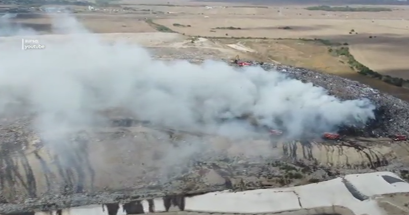 Figura 2. Depozitul din Vidra - incendiu
